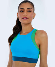 Załaduj obraz do przeglądarki galerii, Model Front: Alto Giro Fitness Haut Top Blackout Decote Alto Recortes Azul Vivid