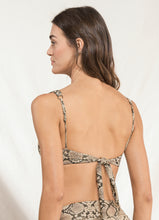 Załaduj obraz do przeglądarki galerii, Image 04: Maaji Haut Top Bailey Joile Python