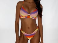 Załaduj i odtwarzaj film w przeglądarce Gallery, Video: Luli Fama Ensemble Underwire Miami Sunsets