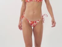 Załaduj i odtwarzaj film w przeglądarce Gallery, Video: Rio De Sol Bas Bottom Mirage Cheeky-Tie