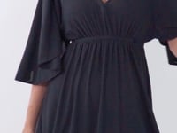 Załaduj i odtwarzaj film w przeglądarce Gallery, Video: Rio De Sol Mini Dress Black Mini Dress