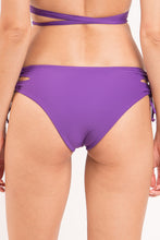 Załaduj obraz do przeglądarki galerii, Image 07: Rio De Sol Bas Bottom Amuleto Madrid