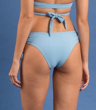 Załaduj obraz do przeglądarki galerii, Image 11: Rio De Sol Bas Bottom Dots-Sky Madrid