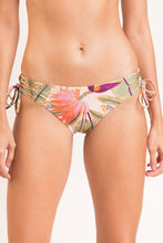 Załaduj obraz do przeglądarki galerii, Gallery: Rio De Sol Bas Bottom Oasis Madrid