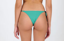 Załaduj obraz do przeglądarki galerii, Model Back: Rio De Sol Bas Bottom Opal Ibiza