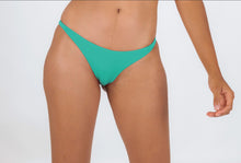 Załaduj obraz do przeglądarki galerii, Model Front: Rio De Sol Bas Bottom Opal Leblon-Fio