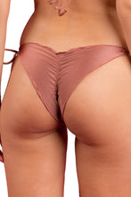Załaduj obraz do przeglądarki galerii, Image 07: Rio De Sol Bas Bottom Shimmer-Copper Frufru