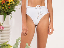 Załaduj obraz do przeglądarki galerii, Image 09: Rio De Sol Bas Bottom Shimmer-White Belted-High-Waist