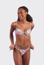 Załaduj obraz do przeglądarki galerii, Model Front: Rio De Sol Bas Bottom Square Pipa