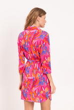 Załaduj obraz do przeglądarki galerii, Model Back: Rio De Sol Chemise Flavors Chemise