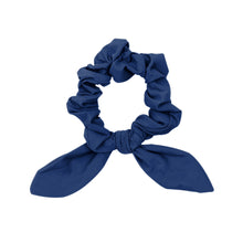 Załaduj obraz do przeglądarki galerii, Product Front: Rio De Sol Chouchou Navy Scrunchie