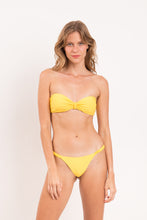 Załaduj obraz do przeglądarki galerii, Image 09: Rio De Sol Ensemble Set Amarelo Bandeau-Crispy Cheeky-Crispy