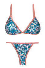 Załaduj obraz do przeglądarki galerii, Product Front: Rio De Sol Ensemble Set Palms-Blue Tri-Fixo California