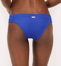 Załaduj obraz do przeglądarki galerii, Model Back: Saha Bas Bottom Cocora Lulo