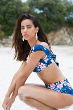 Załaduj obraz do przeglądarki galerii, Image 09: Saha Haut Top Aurora Floral Night