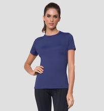 Załaduj obraz do przeglądarki galerii, Model Back: Uv Line Fitness Haut Uvpro Br Mc Marinho Fem