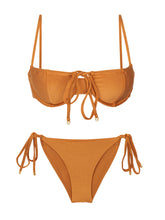 Załaduj obraz do przeglądarki galerii, Product Front: Rio De Sol Ensemble Set Shimmer-Nocciola Balconet-Tie Cheeky-Tie-Gold
