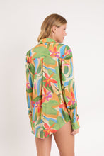 Załaduj obraz do przeglądarki galerii, Model Back: Rio De Sol Chemise Tropical Shirt Greta
