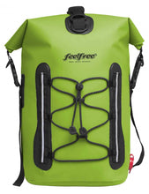 Załaduj obraz do przeglądarki galerii, Model Front: Feelfree Sac De Plage Go Pack 20L Lime
