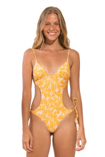 Załaduj obraz do przeglądarki galerii, Model Front: Rio De Sol Une Pièce Sunny-Forest Trikini
