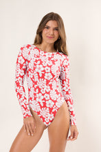 Załaduj obraz do przeglądarki galerii, Model Front: Wednesday In Hawaii By Rio De Sol Une Pièce Pua-Hibiscus Surf

