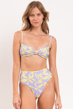 Załaduj obraz do przeglądarki galerii, Set Glow Bandeau-Joy Hotpants
