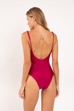 Załaduj obraz do przeglądarki galerii, Model Back: Rio De Sol Une Pièce Shimmer-Desejo Hype-Noa
