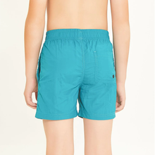 Załaduj obraz do przeglądarki galerii, Model Back: Uv Line Maillot De Bain Garçon Short Aqua Lucca Petroleo Upf50+
