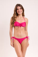 Załaduj obraz do przeglądarki galerii, Model Front: Rio De Sol Bas Bottom Shimmer-Olinda Angel
