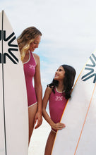 Załaduj obraz do przeglądarki galerii, Image 05: Uv Line Une Pièce Fille Swimsuit Girl Marcela Fuchsia White Upf50+
