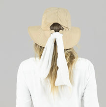 Załaduj obraz do przeglądarki galerii, Model Back: Uv Line Chapeau Souple/Capeline San Remo Areia Offwhite Upf50+
