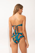 Załaduj obraz do przeglądarki galerii, Model Back: Rio De Sol Bas Bottom Luma Amy
