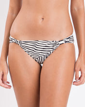 Załaduj obraz do przeglądarki galerii, Gallery: Rio De Sol Bas Bottom Collage Mel
