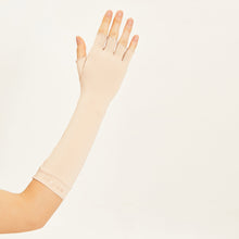 Załaduj obraz do przeglądarki galerii, Image 02: Uv Line Gants Long Gloves Uni Beige Upf50+
