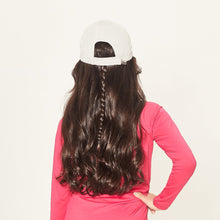 Załaduj obraz do przeglądarki galerii, Model Back: Uv Line Casquette Cap Teens Colors Inf Sand Upf50+
