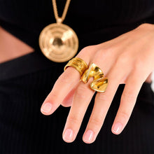 Załaduj obraz do przeglądarki galerii, Image 02: Hipanema Bague Ring Ancient Gold Hipenema
