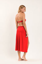 Załaduj obraz do przeglądarki galerii, Model Back: Rio De Sol Jupe De Page Rouge Long-Skirt-Knot
