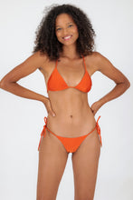 Załaduj obraz do przeglądarki galerii, Image 04: Rio De Sol Haut Top Paprica Tri-Rope
