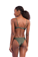 Załaduj obraz do przeglądarki galerii, Model Back: Rio De Sol Ensemble Set Croco Bandeau-Joy Essential
