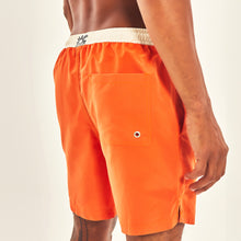 Załaduj obraz do przeglądarki galerii, Image 05: Uv Line Bermuda / Short Pour Homme Shorts Boxer Orange Upf50+
