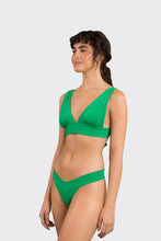 Załaduj obraz do przeglądarki galerii, Image 04: Rio De Sol Haut Top Tambourine Halter-Marina
