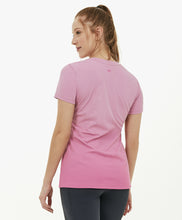 Załaduj obraz do przeglądarki galerii, Model Back: Alto Giro Fitness Haut T-Shirt Skin Fit Degrade Rosa Mauve
