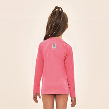 Załaduj obraz do przeglądarki galerii, Model Back: Uv Line T-Shirt Acqua Qr Code Chiclete Fluor Upf50+
