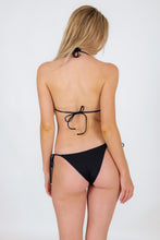 Załaduj obraz do przeglądarki galerii, Model Back: Rio De Sol Bas Bottom Nero Lacinho
