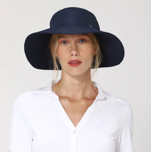 Załaduj obraz do przeglądarki galerii, Model Front: Uv Line Chapeau Souple/Capeline Hat Lyon Nac L Fem Navy Blue Upf50+
