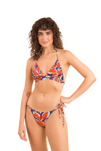 Załaduj obraz do przeglądarki galerii, Model Front: Rio De Sol Ensemble Set Leaves Tri-Cos Cheeky-Micro
