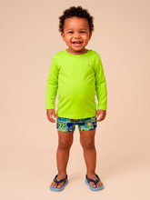 Załaduj obraz do przeglądarki galerii, Model Front: Uv Line T-Shirt Longsleeve Baby Yellow Fluor Upf50+
