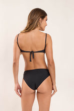 Załaduj obraz do przeglądarki galerii, Model Back: Rio De Sol Haut Top Nero Vickie
