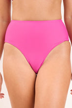 Załaduj obraz do przeglądarki galerii, Bottom Fluity-Amor Hotpants
