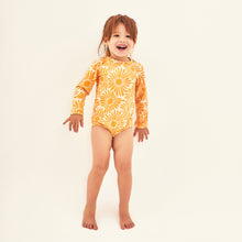 Załaduj obraz do przeglądarki galerii, Model Front: Uv Line Maillot De Bain Bébé Baby Solar Amarelo Upf50+
